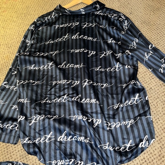 Victorias Secret Satin Sleeping Set - Picture 3 of 8